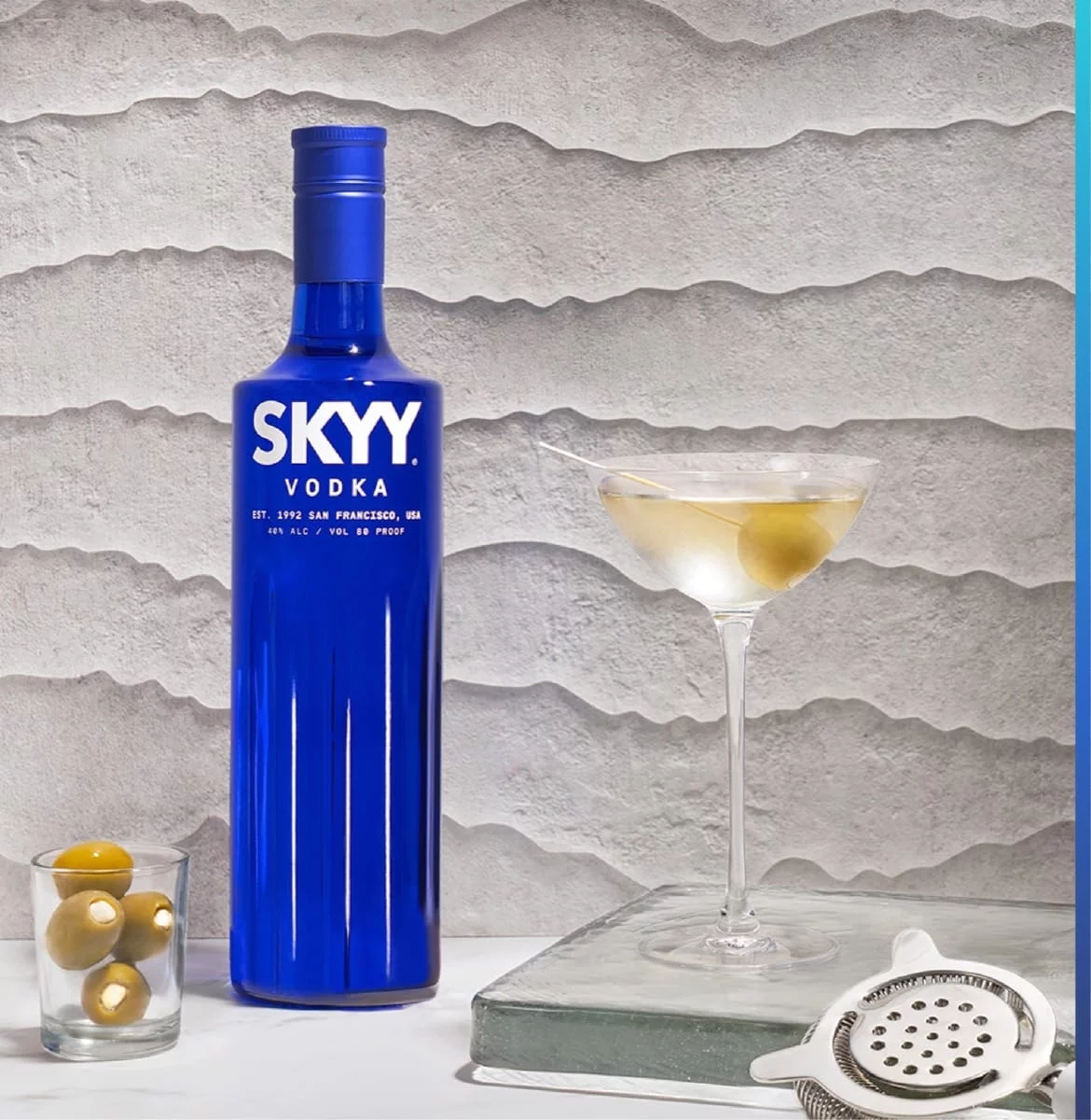 cocktail-dirty-martini-hero