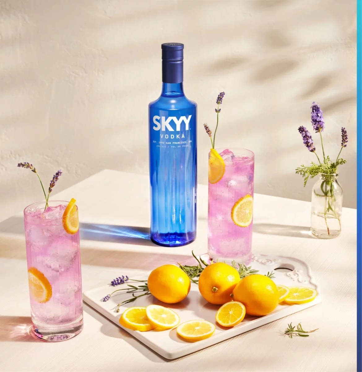cocktail-sparkling-lavander-lemonade-hero